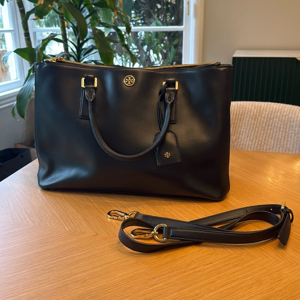 Black leather Tory Burch Purse